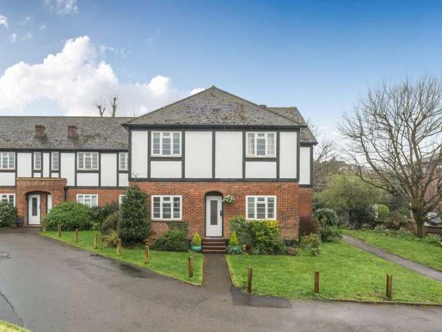 Maisonette for sale in Blackhills, Surrey