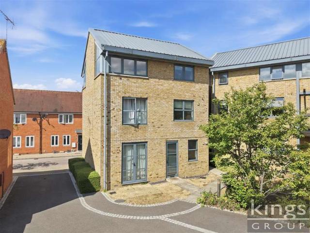 Maisonette for sale in Harlow, Essex