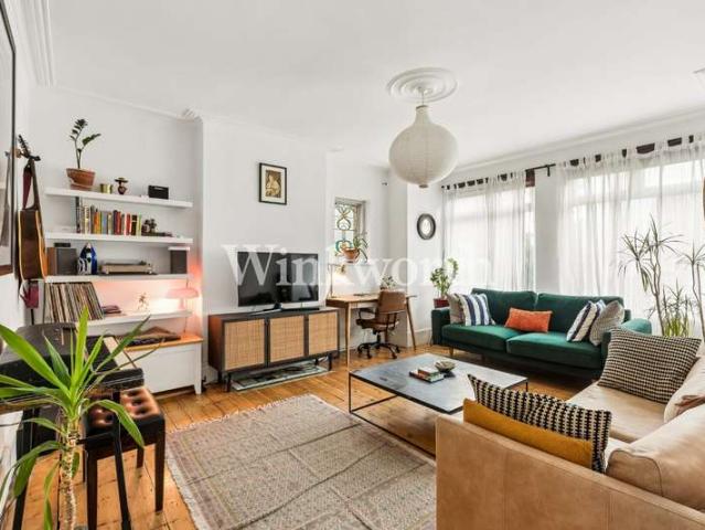 Maisonette for sale in Greater London