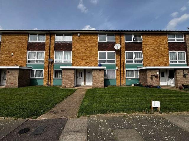 Maisonette for sale in Chadwell Heath, Greater London