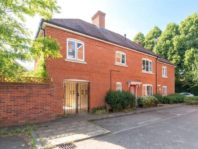 Maisonette for sale in St Johns, Wimborne