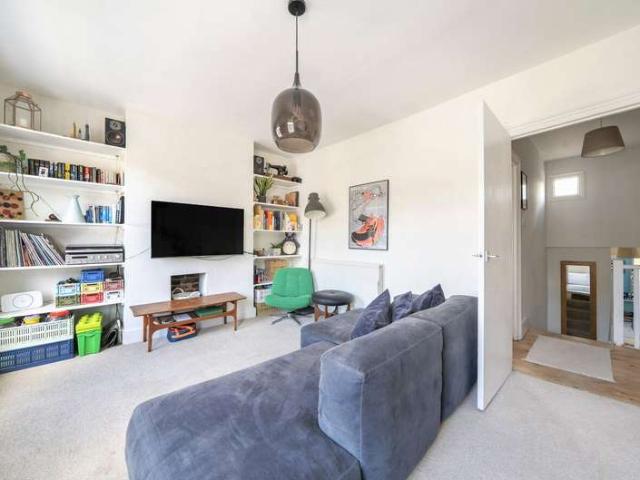 Maisonette for sale in London Borough of Lewisham, Greater London