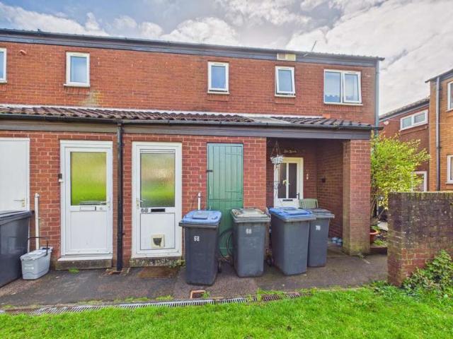 Maisonette for sale in Barton, Leicestershire