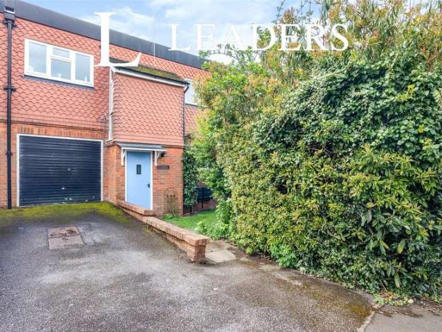Maisonette for sale in Red Hill, Surrey