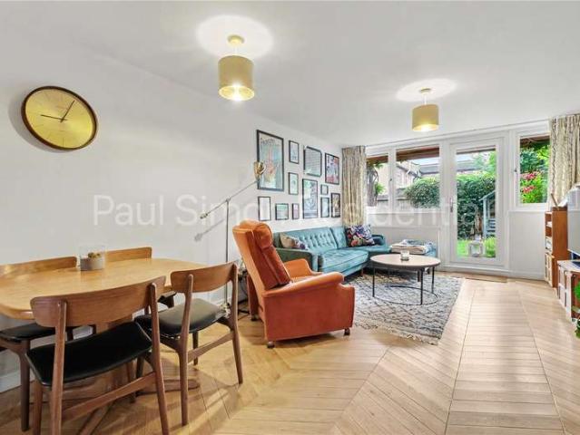 Maisonette for sale in Greater London