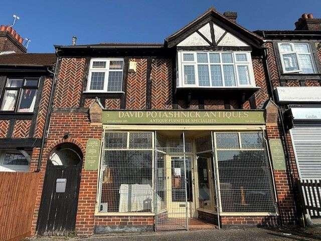 Maisonette for rent in London Borough of Croydon, Greater London