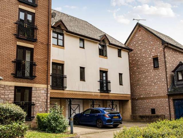 Maisonette for sale in Feckenham, City Of Bristol