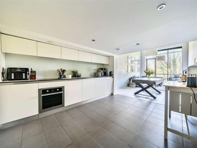 Maisonette for sale in Feckenham, City Of Bristol