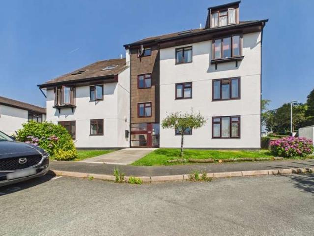 Maisonette for sale in Mount Wise
