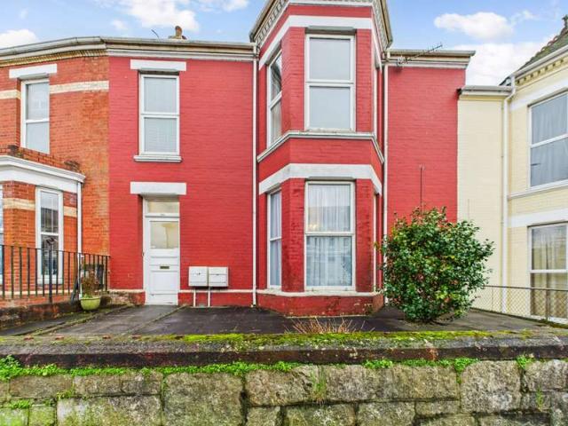 Maisonette for sale in Mount Wise
