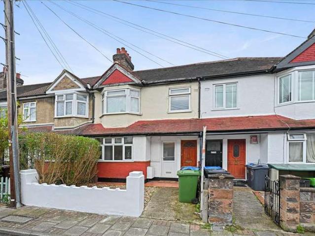 Maisonette for sale in London Borough of Merton, Collier's Wood