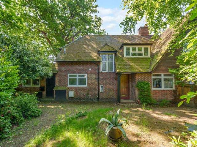 Maisonette for sale in Blackhills, Surrey