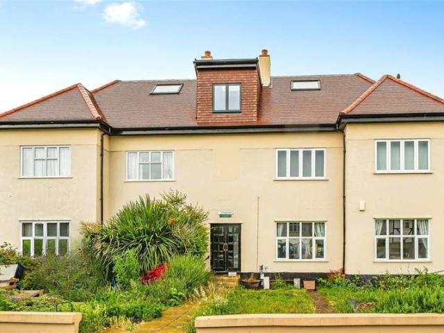 Maisonette for sale in Beckenham, Greater London