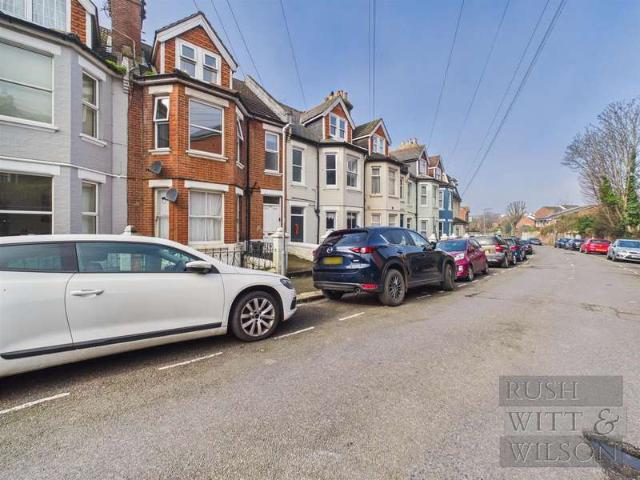 Maisonette for sale in West Hill, Guestling Green