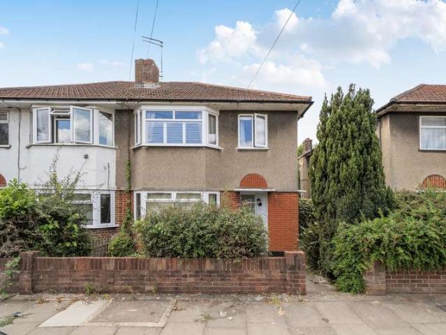 Maisonette for sale in Greater London