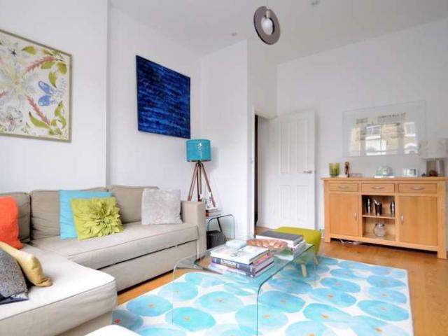 Maisonette for rent in London Borough of Southwark, Greater London