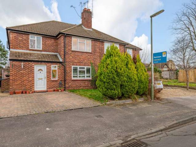 Maisonette for sale in Woking, Surrey