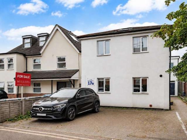 Maisonette for sale in Ivy Chimneys, Epping