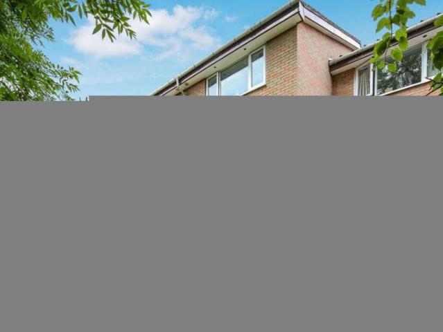 Maisonette for sale in London Borough of Croydon, Addiscombe