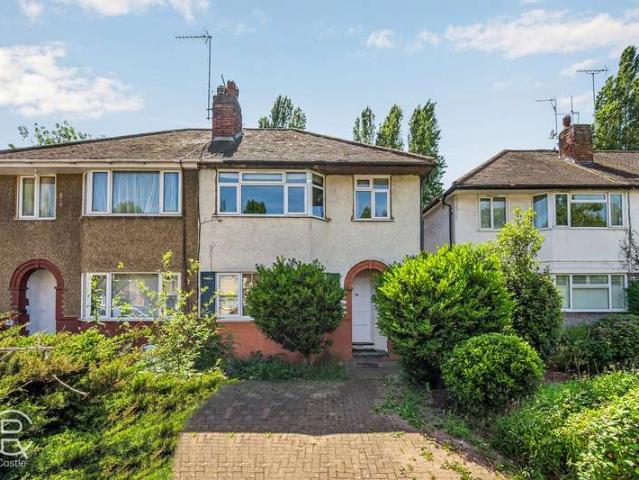 Maisonette for sale in London Borough of Ealing, Park Royal