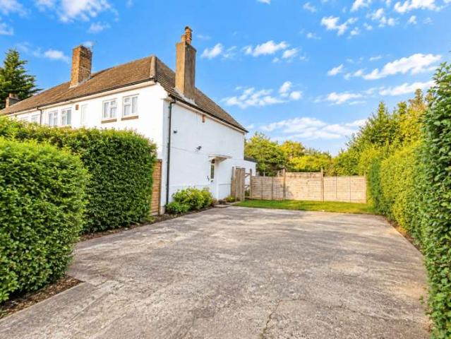 Maisonette for sale in London Borough of Brent, Greater London