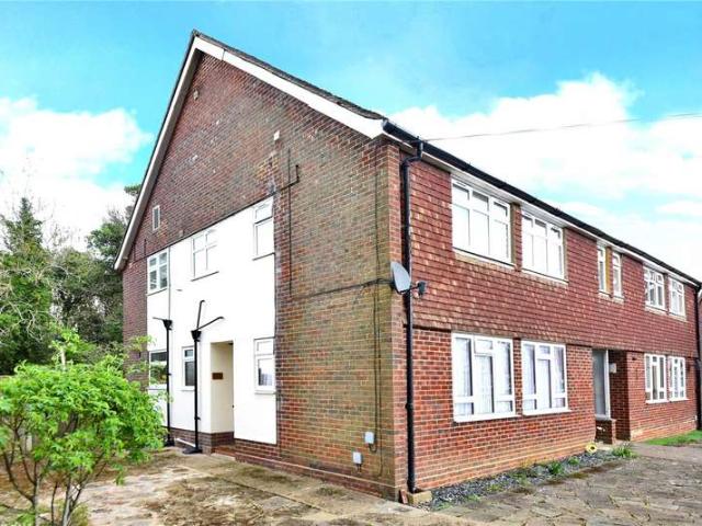 Maisonette for sale in Nork, Red Hill