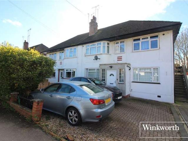 Maisonette for sale in Borehamwood, Hertsmere
