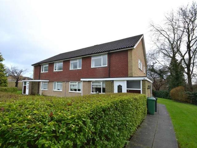 Maisonette for sale in Red Hill, Surrey