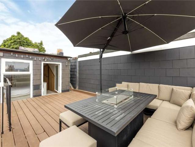 Maisonette for sale in London Borough of Ealing, Greater London