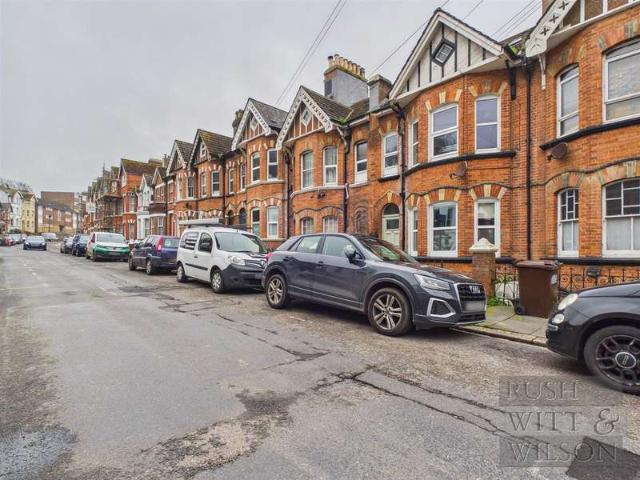 Maisonette for sale in West Hill, Guestling Green