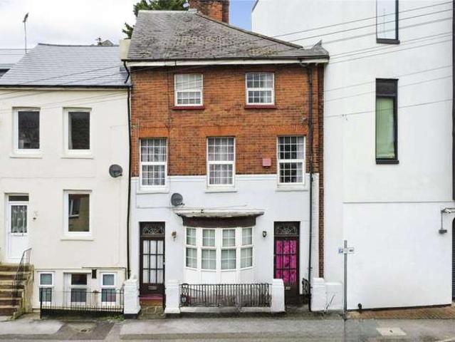 Maisonette for sale in Reading