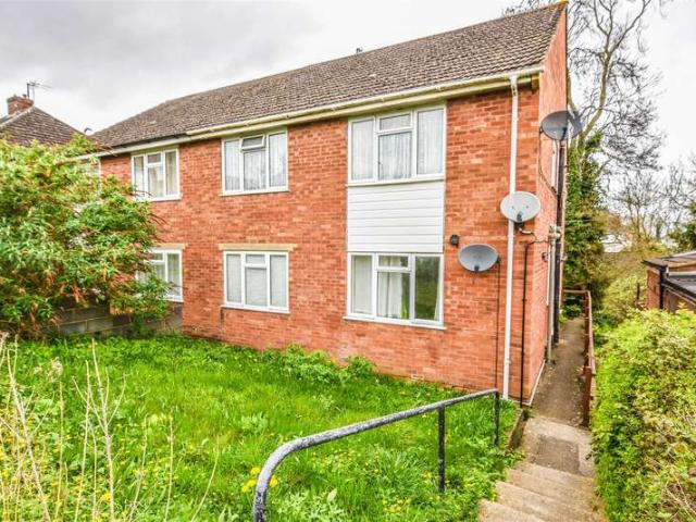 Maisonette for sale in School House, Gloucestershire