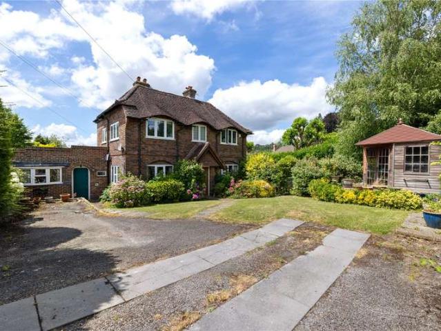 Maisonette for sale in Great Stoatley, Fole