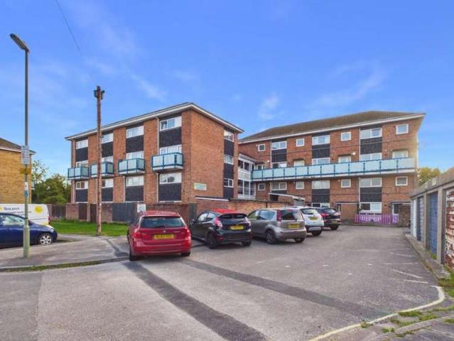 Maisonette for sale in West End, Fareham