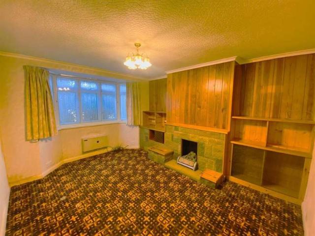 Maisonette for sale in London Borough of Hounslow, Greater London