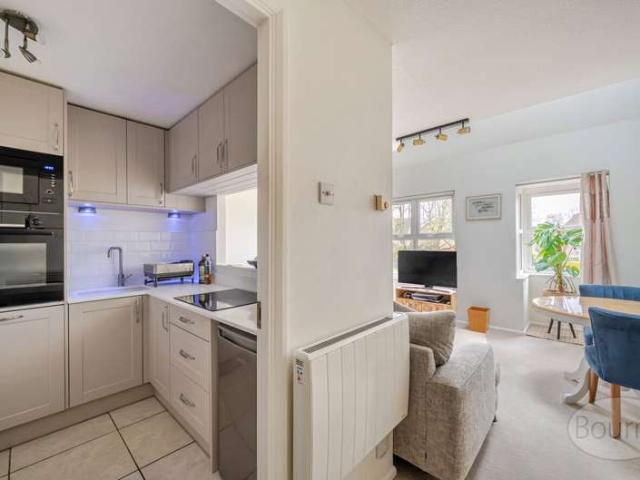 Maisonette for sale in Woking, Surrey
