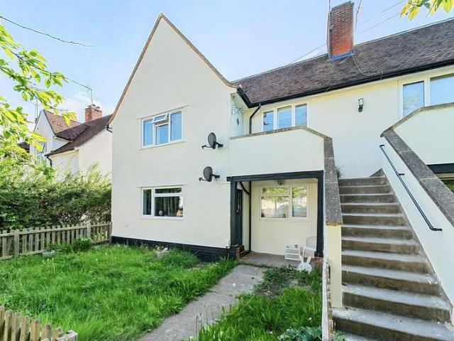 Maisonette for sale in Woking, Surrey
