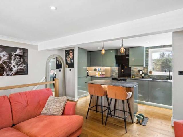 Maisonette for sale in Marlow, Buckinghamshire
