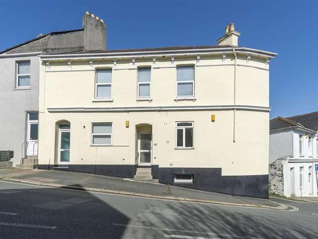 Maisonette for sale in Mount Wise
