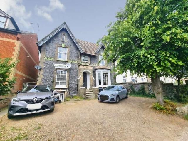 Maisonette for sale in The Dales, Key Street
