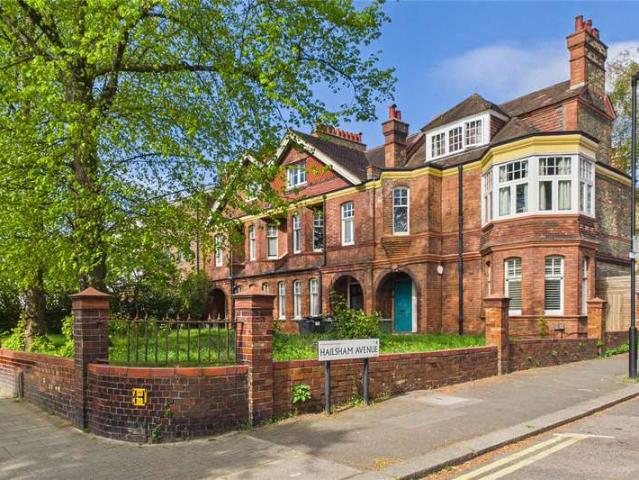 Maisonette for sale in London Borough of Lambeth, Greater London