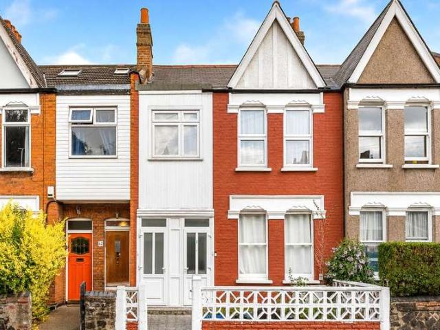 Maisonette for sale in Noel Park, Greater London