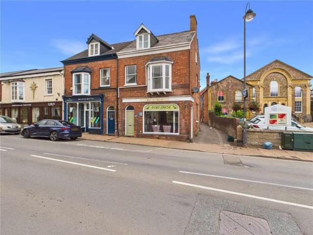 Maisonette for rent in Crediton, Mid Devon