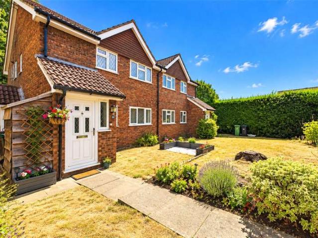 Maisonette for sale in Lightwater, Surrey Heath