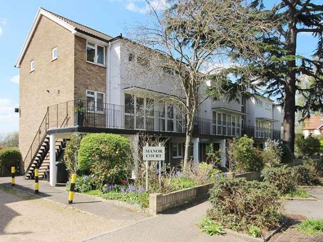 Maisonette for rent in Norbiton, Greater London