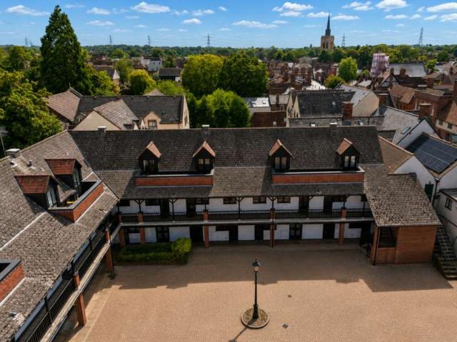 Maisonette for sale in King's Walden, Hertfordshire