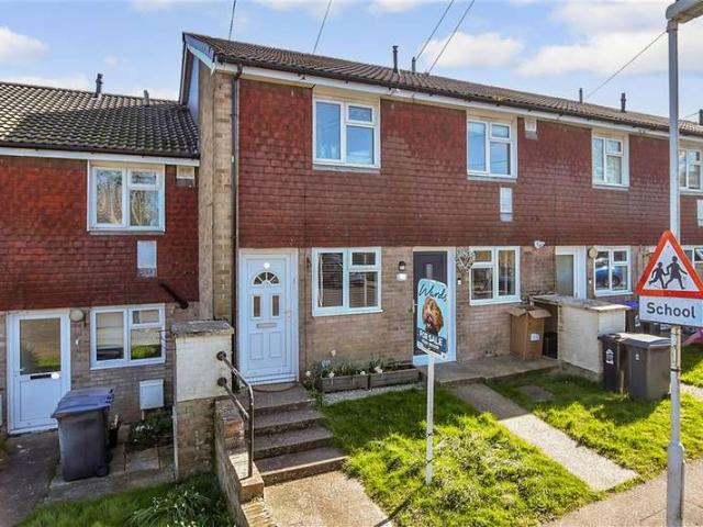 Maisonette for sale in Upper Walmer, Ash