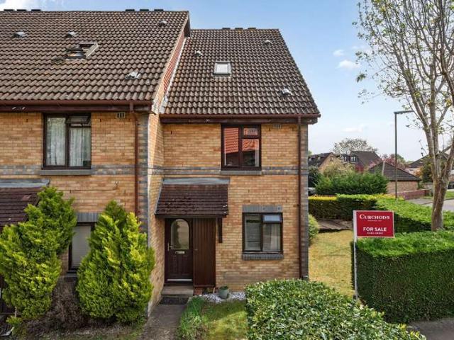 Maisonette for sale in Westborough, Surrey