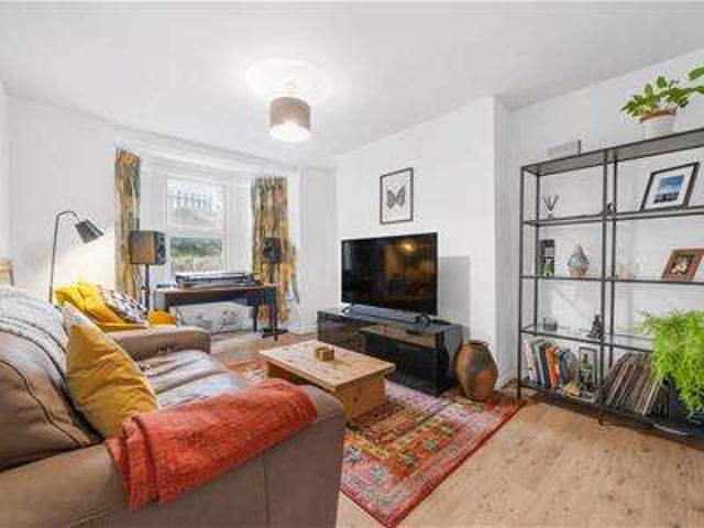 Maisonette for sale in West Norwood, Greater London