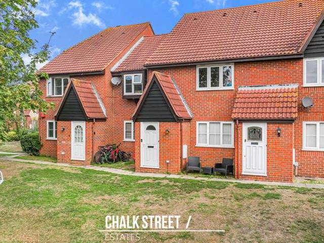 Maisonette for sale in London Borough of Havering, Greater London